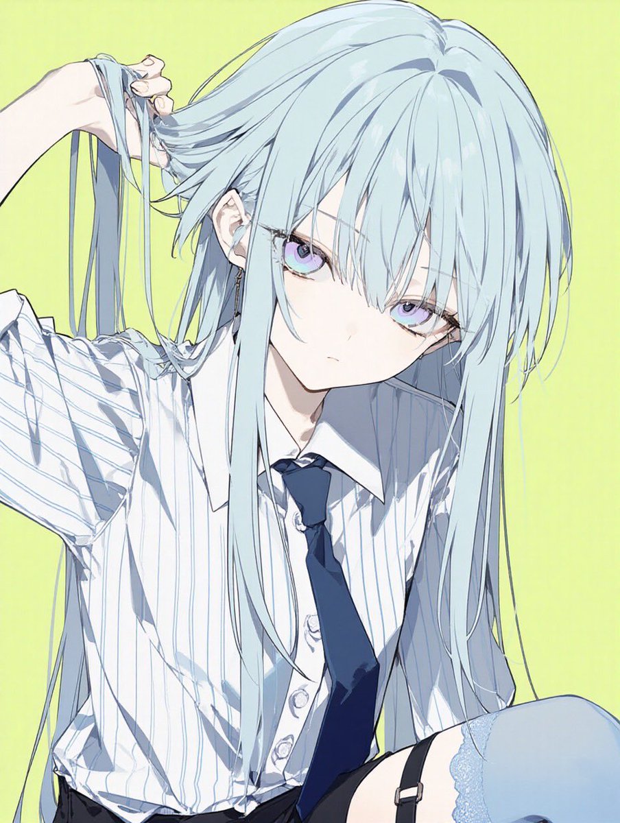 Primer Plano de Personaje Anime de Pelo Plateado (1/4)