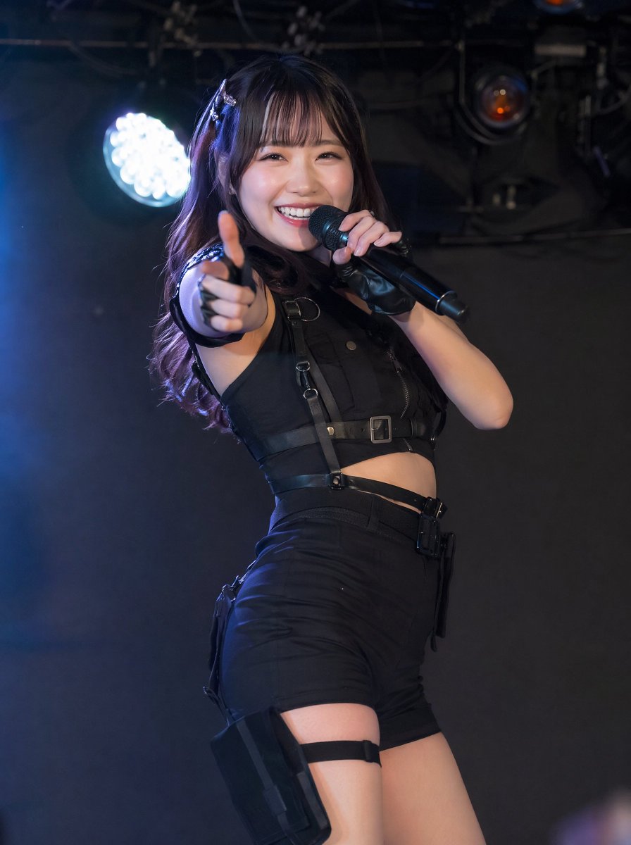 Underground Idol Stage Portrait (1/4)