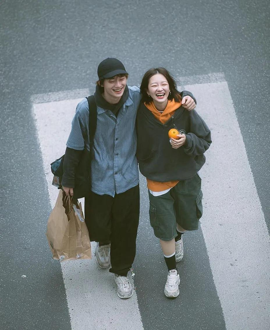 Cinematic Overhead Street Couple Photo (1/3)
