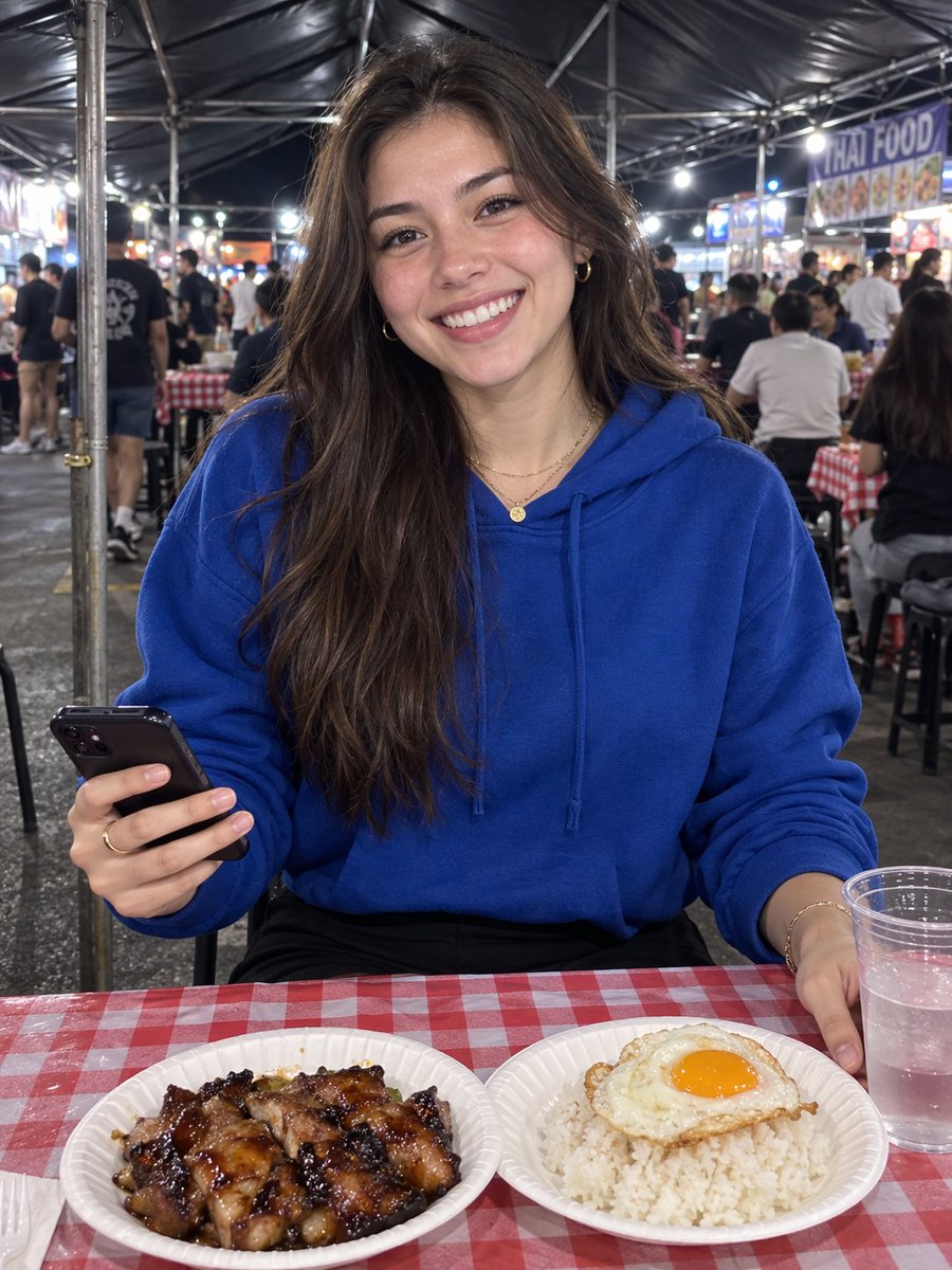 Spontanes Nachtmarkt-Abendessen-Porträt (1/3)