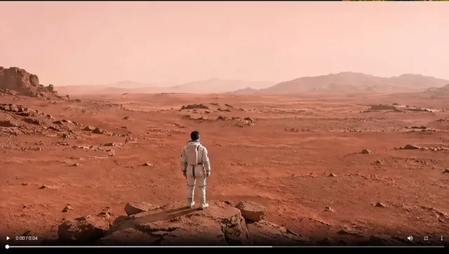 Astronauta su un Mondo Desertico Rosso