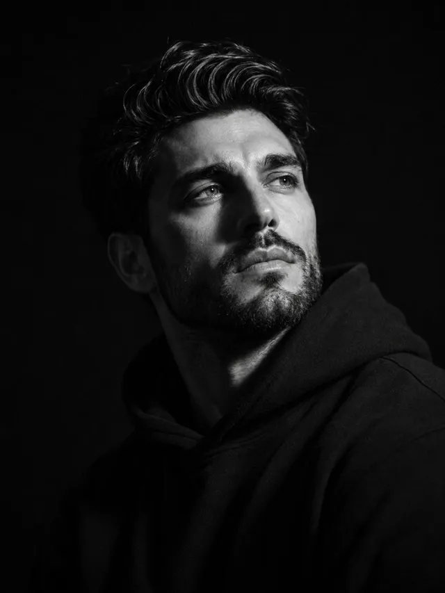 بورتريه استوديو سينمائي بالأبيض والأسود